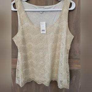 NWT Banana Republic sleeveless top.  Size L